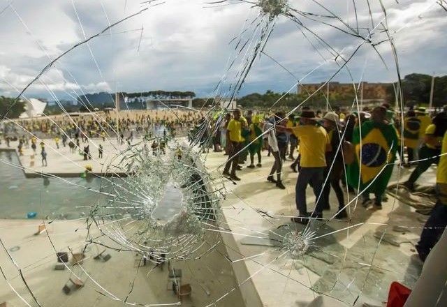 Imagem da noticia Apologia à ditadura, delação premiada e anistia a golpistas: entenda temas delicados no Congresso