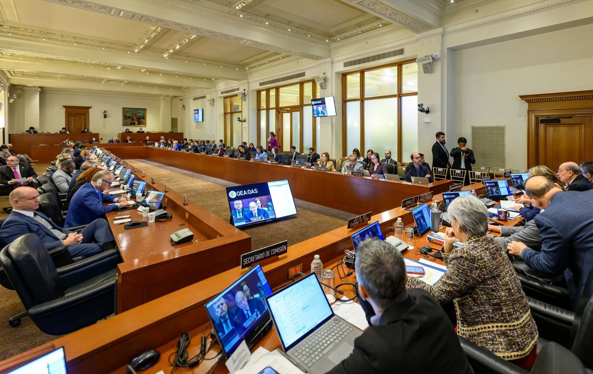 Imagem da noticia Venezuela vive crise na OEA há anos; entenda impasse em meio à reunião desta terça (6)