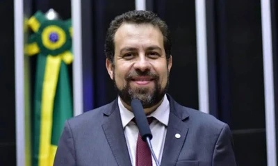 Boulos toma posse e pede minuto de silêncio por vítimas de megaoperação no Rio Boulos toma posse e pede minuto de silêncio por vítimas de megaoperação no Rio