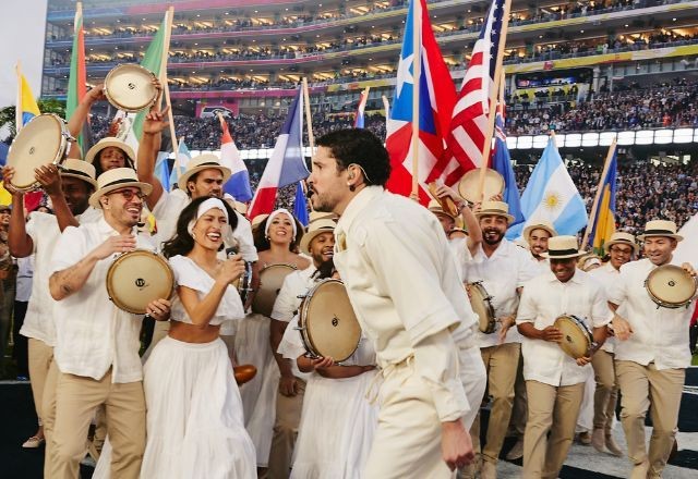 Imagem da noticia Bad Bunny reacende debate político: porto-riquenhos são cidadãos norte-americanos ou não?