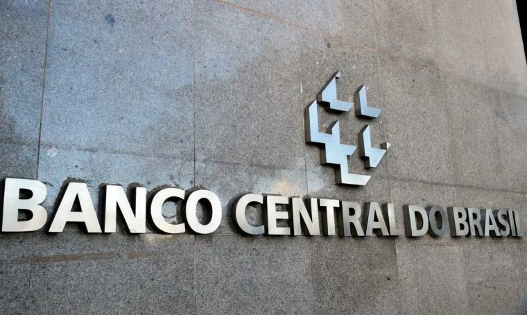 Imagem da noticia Saiba como se inscrever em concurso do Banco Central com salários de até R$ 20,9 mil