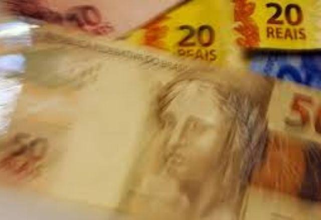 Imagem da noticia Economistas avaliam que Copom subiu juros " dentro das expectativas"