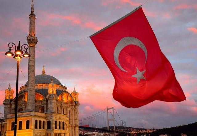 Imagem da noticia Otan pede que Turquia se reuna com Suécia e Finlândia