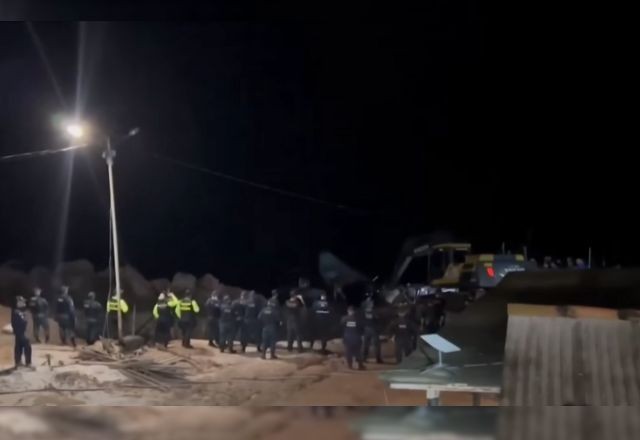 Imagem da noticia Barco com corpos à deriva é colocado em terra firme e enviado para perícia no Pará