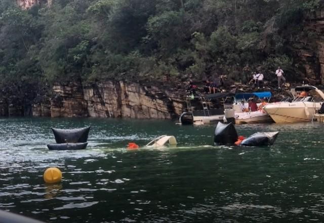 Imagem da noticia Vaquinha é criada para ajudar dono de lancha destruída na tragédia em Capitólio