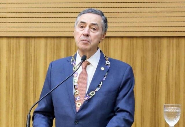 Imagem da noticia Judiciário entrou na "linha de tiro" de críticas justas e injustas, diz Barroso