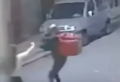 Polícia procura dupla de assaltantes que matou jovem durante venda de drone em SP Polícia procura dupla de assaltantes que matou jovem durante venda de drone em SP