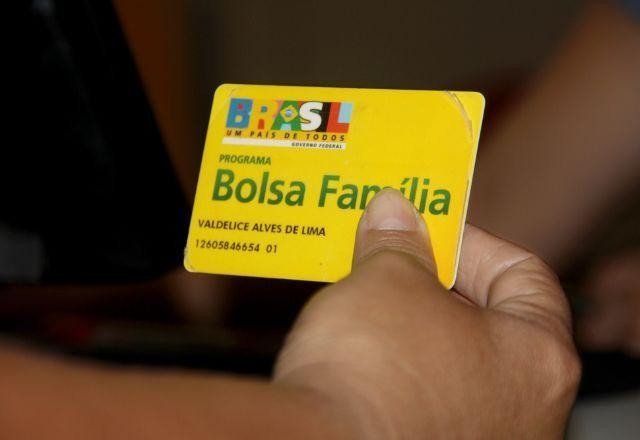Imagem da noticia Pagamento do novo Bolsa Família começa no dia  20 de março