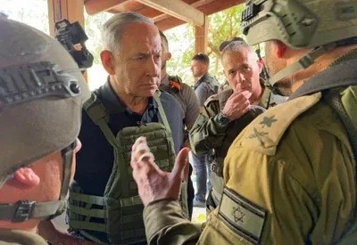 Imagem da noticia Netanyahu visita Gaza e oferece US$ 5 milhões a palestinos que entregarem reféns