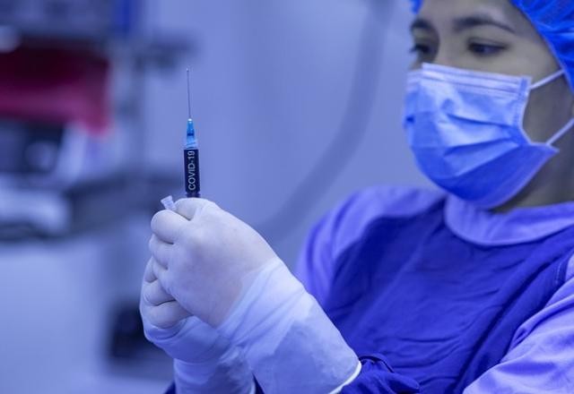Imagem da noticia Anvisa autoriza ampliação de validade de vacinas bivalentes da Pfizer