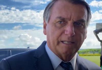 Bolsonaro a apoiadores: "PT já teria roubado a liberdade de vocês" Bolsonaro a apoiadores: "PT já teria roubado a liberdade de vocês"