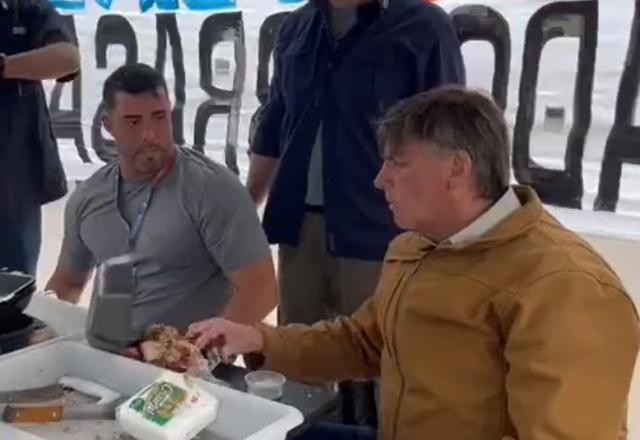 Imagem da noticia Bolsonaro chama decisão do TSE de "estapafúrdia" e diz que fará live