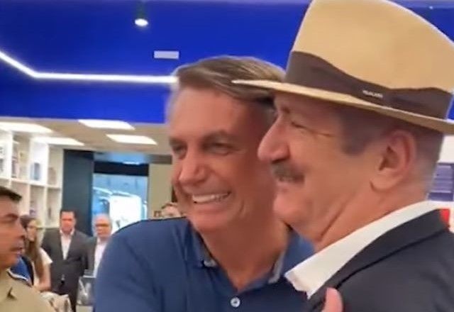 Imagem da noticia Bolsonaro elogia ex-ministro de Lula e Dilma e diz que gostaria de tê-lo em eventual novo governo