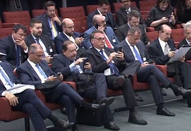 Imagem da noticia Bolsonaro decide acompanhar julgamento do plenário do Supremo