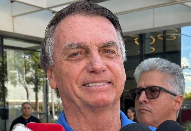 Imagem da noticia Exames de Bolsonaro apontam pneumonia viral, diz médico