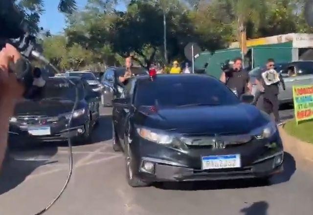 Imagem da noticia Após chegar ao Brasil, Bolsonaro segue para a sede do PL