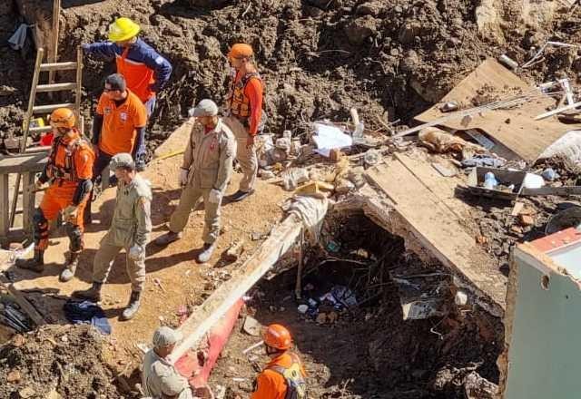 Imagem da noticia Tragédia em Petrópolis: número de vítimas sobe para 171