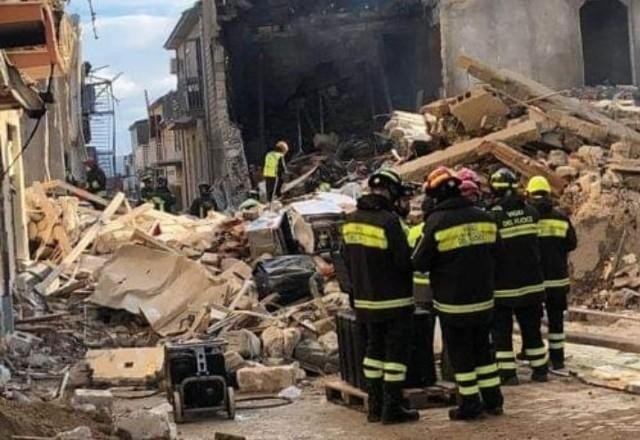 Imagem da noticia Prédio desaba e mata sete pessoas na Itália; duas seguem desaparecidas