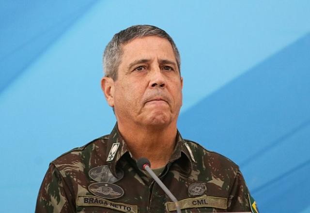 Imagem da noticia Braga Netto deixa Ministério da Defesa e assume assessoria da Presidência
