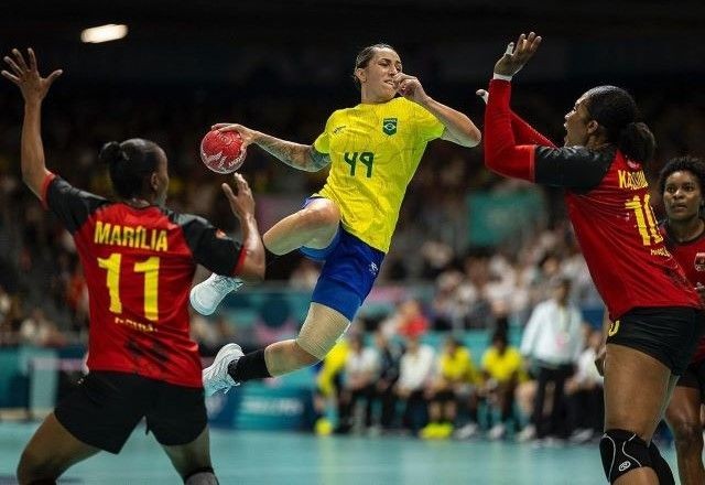 Imagem da noticia Brasil vence Angola com tranquilidade no handebol feminino e avança às quartas em Paris 2024