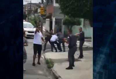 Briga entre casal termina com homem baleado e morto por PM Briga entre casal termina com homem baleado e morto por PM