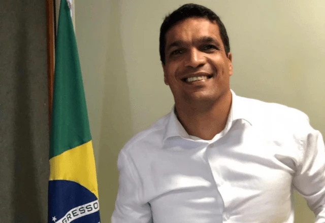 Imagem da noticia Eleições 2026: Cabo Daciolo anuncia pré-candidatura à Presidência da República