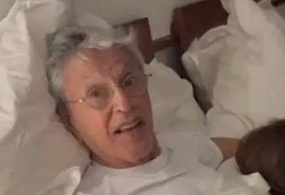 Caetano Veloso e Maria Bethânia celebram vitória no Grammy: ‘Parabéns pra nós’ Caetano Veloso e Maria Bethânia celebram vitória no Grammy: ‘Parabéns pra nós’