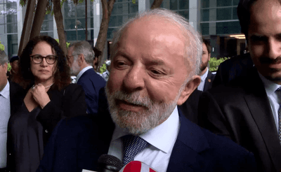 Lula brinca e convida Trump para comer “pedacinho de bolo” em aniversário de 80 anos Lula brinca e convida Trump para comer “pedacinho de bolo” em aniversário de 80 anos