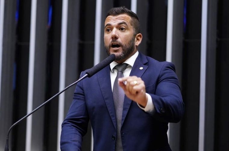 Imagem da noticia Investigação sobre 8/1 encontrou diálogos e "fortes ligações" de Jordy com golpista