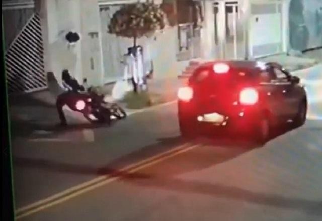 Imagem da noticia Câmeras revelam reação de PM durante tentativa de assalto