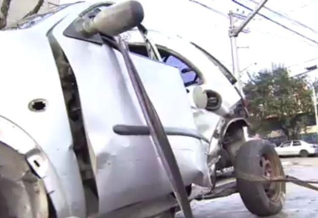 Imagem da noticia Grave acidente deixa motorista ferido na zona sul de SP