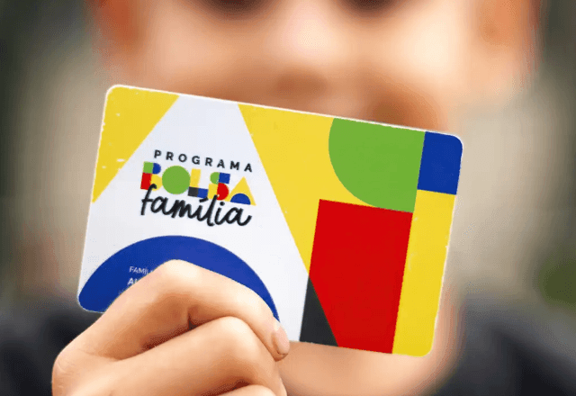 Imagem da noticia Governo publica portaria que ajusta processo de habilitação no Bolsa Família: "Ampliar eficiência"