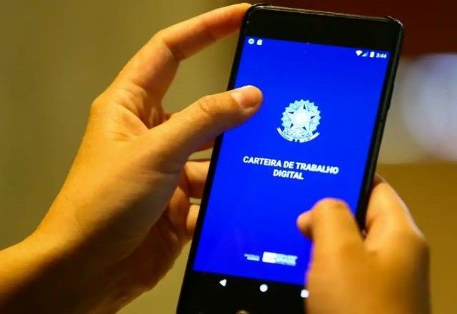 Imagem da noticia Desemprego cai em 15 estados no segundo trimestre de 2024, diz IBGE