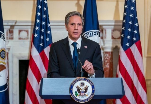 Imagem da noticia Governo dos EUA discute proibir importações de petróleo da Rússia