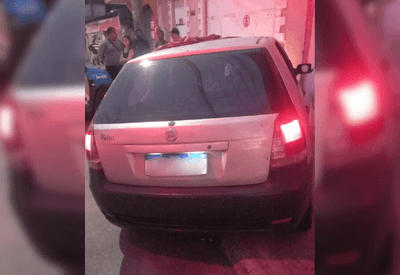Casal é morto a tiros em estrada na Baixada Fluminense Casal é morto a tiros em estrada na Baixada Fluminense