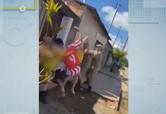 Imagem da noticia Pancadaria por conta de cachorros envolve família, bombeiros e PMs