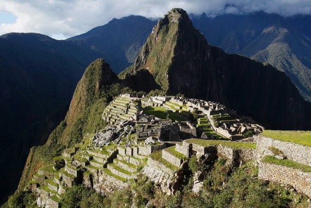 Imagem da noticia Centenas de turistas ficam presos após suspensão de trem com destino a Machu Picchu