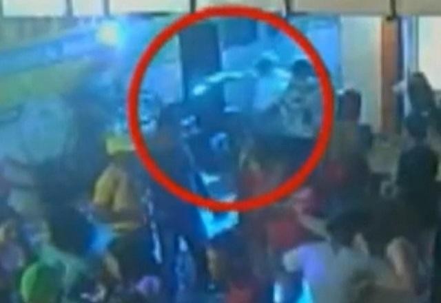 Imagem da noticia DJ é esfaqueado enquanto se apresentava em festa de fim de ano