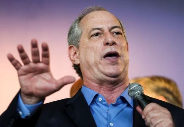 Imagem da noticia Ciro Gomes repete dobradinha presidencial e terá ex-marqueteiro de Lula e Dilma no Ceará