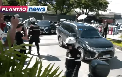 Bolsonaro seguirá internado em observação; procedimento não elimina crises de soluços Bolsonaro seguirá internado em observação; procedimento não elimina crises de soluços