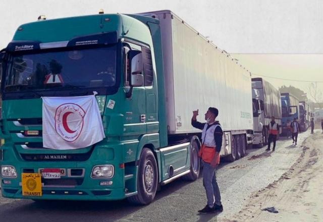 Imagem da noticia Israel proíbe a entrada de caminhões de ajuda humanitária em Gaza
