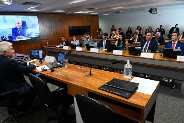 Imagem da noticia Comissão de IA no Senado tem até o fim de maio para levar relatório final ao Congresso