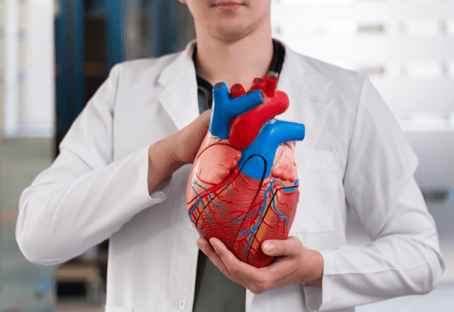 Imagem da noticia Insuficiência cardíaca pode ser confundida com envelhecimento? Saiba como diferenciar