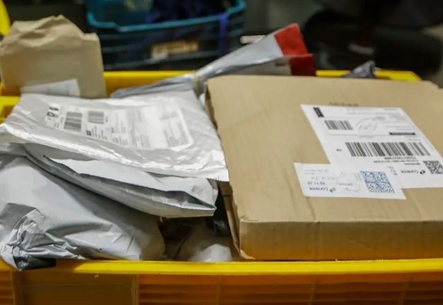Imagem da noticia "Taxa das blusinhas": Senado deve votar projeto que acaba com isenção para compras internacionais de até US$ 50