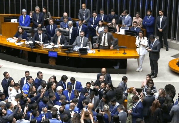 Imagem da notícia: Cúpula do Congresso vê necessidade de cumprimento da Lei da Dosimetria e irá se manifestar