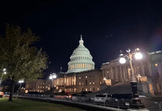 Imagem da noticia Câmara dos EUA aprova projeto para encerrar ‘shutdown’; Trump deve sancionar nesta quarta