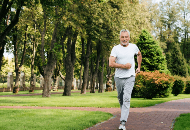 Imagem da noticia Caminhar no parque ou na esteira? Onde e por que você treina pode influenciar sua saúde mental