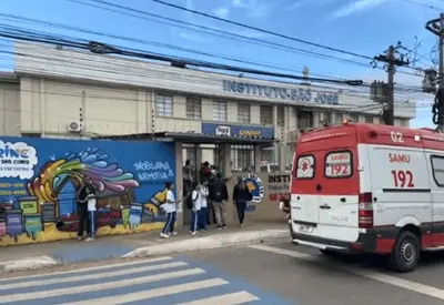 Ataque a tiros em escola no Acre deixa dois mortos e um ferido Ataque a tiros em escola no Acre deixa dois mortos e um ferido
