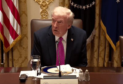 Trump ameaça taxar a China em 155% a partir de novembro caso não haja acordo comercial Trump ameaça taxar a China em 155% a partir de novembro caso não haja acordo comercial