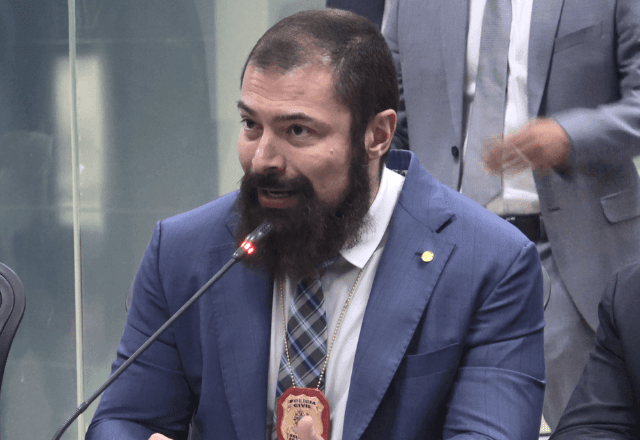 Imagem da noticia Secretário do RJ sugere que criminosos tenham decapitado corpo: 'Quem disse que foi a polícia?'